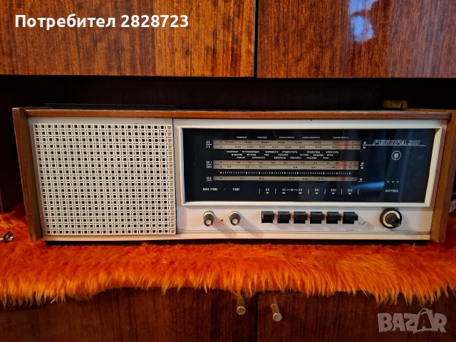 продавам стар радио-грамофон, снимка 3 - Антикварни и старинни предмети - 54062739