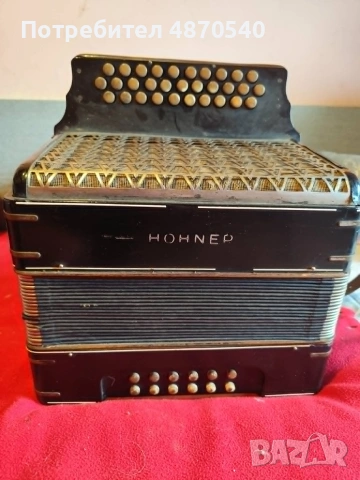 Продавам Hohner класически ретро модел!