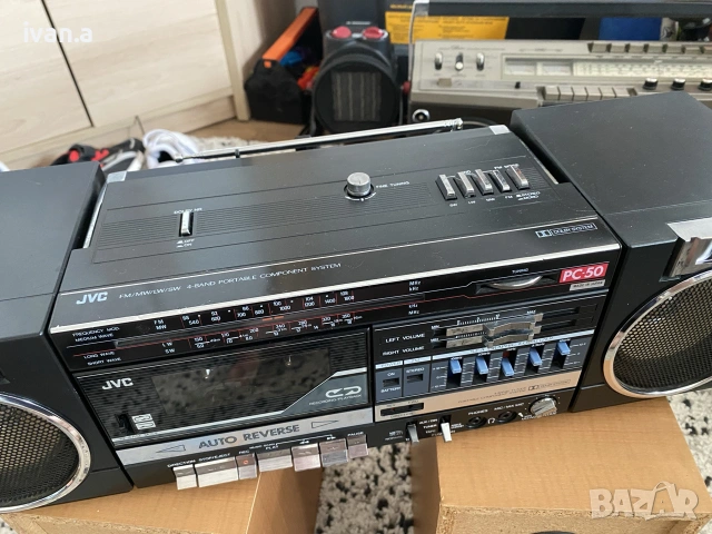 Касетофон JVC PC-50, снимка 3 - Радиокасетофони, транзистори - 55207402