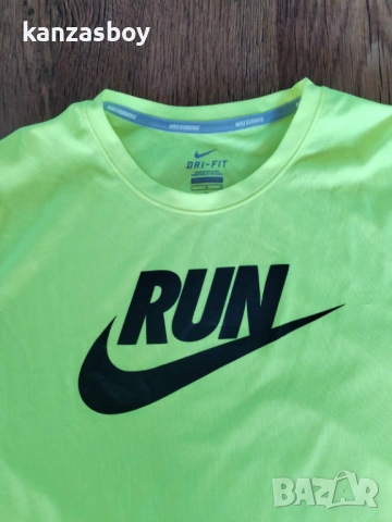 nike dri fit - страхотна мъжка тениска L
