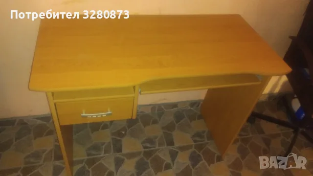 Бюро с чекмедже и рафт за клавиатура, снимка 2 - Бюра - 55537669