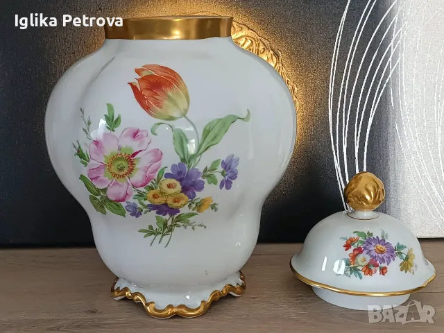 Голяма ваза с капак , снимка 2 - Антикварни и старинни предмети - 55435786