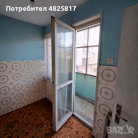 Продава МНОГОСТАЕН в центъра, снимка 15 - Апартаменти - 54615121