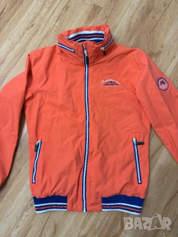 Дамско спортно яке с качулка против вятър и дъжд, снимка 3 - Якета - 54106346