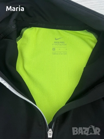Това е оригинално дамско горнище Nike Pro Hyperwarm., снимка 4 - Спортни екипи - 55450005