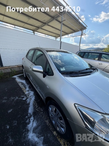 Toyota Auris 1.4, снимка 2 - Автомобили и джипове - 54662572