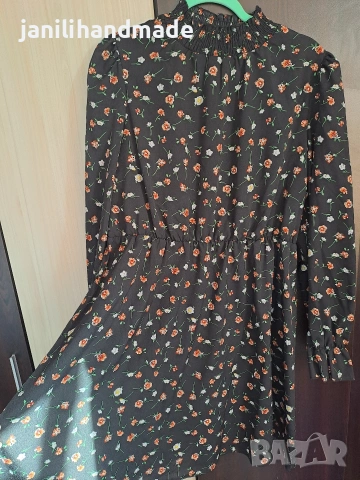 Рокля на цветя,къса