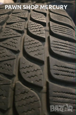 Продавам два броя гуми зимен грайфер BRIDGESTONE 205/55R16, снимка 4 - Гуми и джанти - 55080340