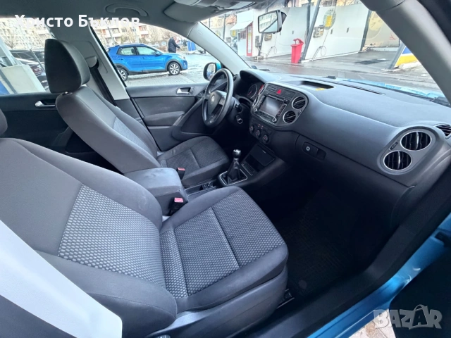 VW Tiguan, снимка 12 - Автомобили и джипове - 54818426