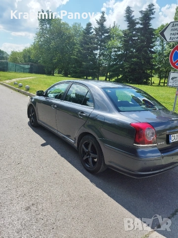 Продавам Тойота Авенсис, 1.6 i, АГУ, снимка 9 - Автомобили и джипове - 55247978