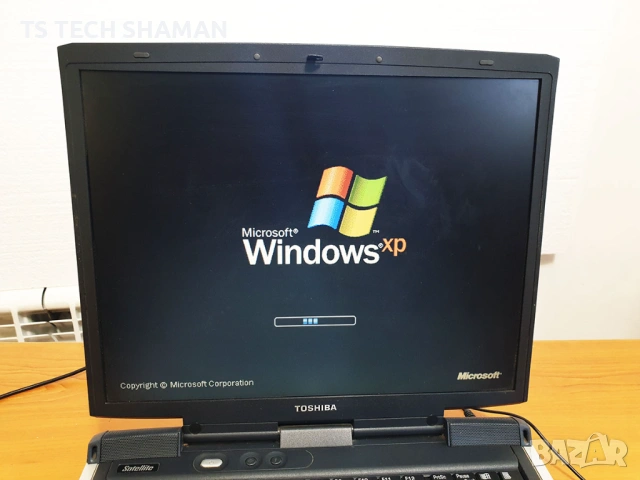 ⭐Продавам рядък марков ретро лаптоп TOSHIBA S2410 с Флопи и DVD⭐, снимка 3 - Антикварни и старинни предмети - 54012058