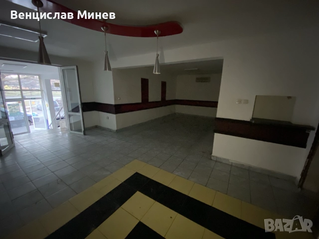 Продава се търговски обект в гр. Разград, снимка 5 - Магазини - 55016465