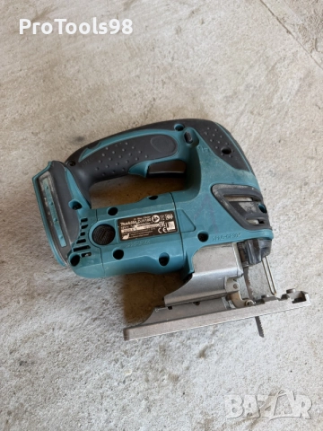 Makita DJV 180 прободен трион, снимка 2 - Триони и циркуляри - 55361182