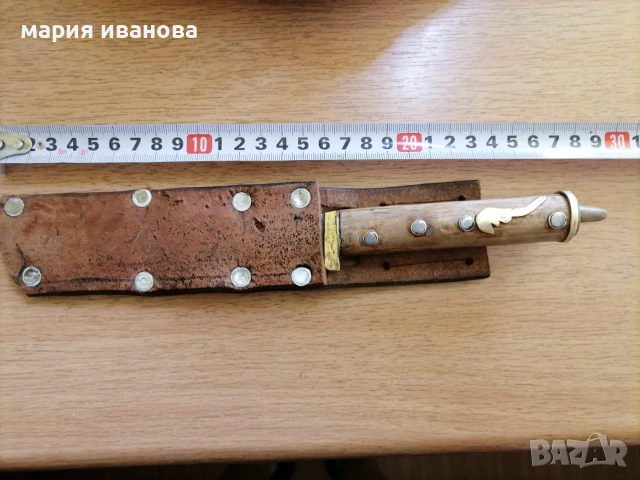 Стар овчарски нож с кожена кания 