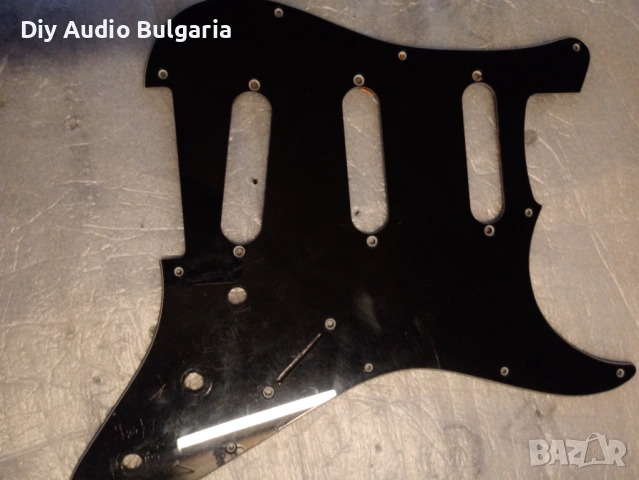 Пикгард Pickguard Squier Stratocaster, снимка 4 - Китари - 54828336