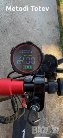 Електрическа тротинетка freeboy, снимка 3 - Скейтборд, ховърборд, уейвборд - 54946993