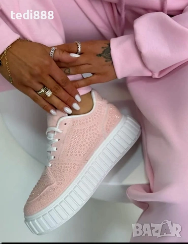 нови, снимка 2 - Маратонки - 54030100