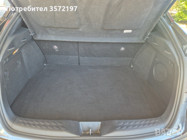 Toyota C-HR 2.0 Hybrid, снимка 11 - Автомобили и джипове - 54369105