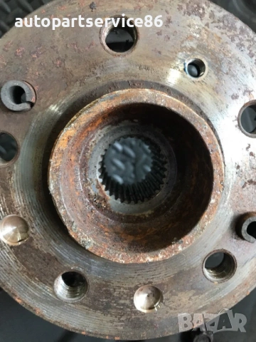 Главина предно дясно колело 3.0 CDI за Mercedes ML W164 (2011), снимка 3 - Части - 54147690