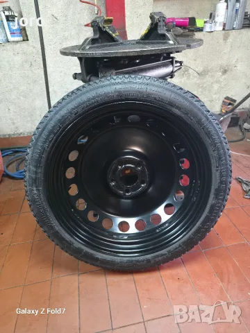 Патерица Audi A4 B9 , снимка 4 - Гуми и джанти - 55607455