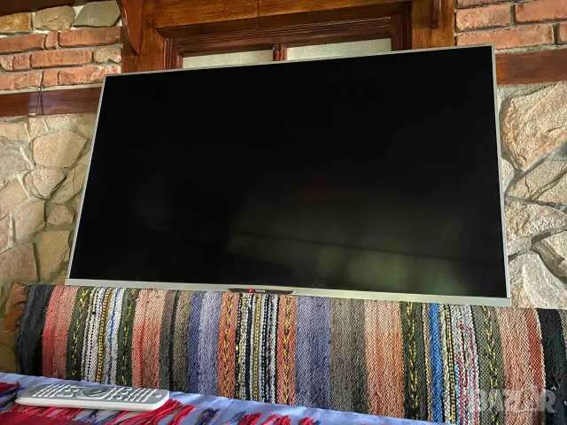 Продавам смарт телевизор Филипс 55 "