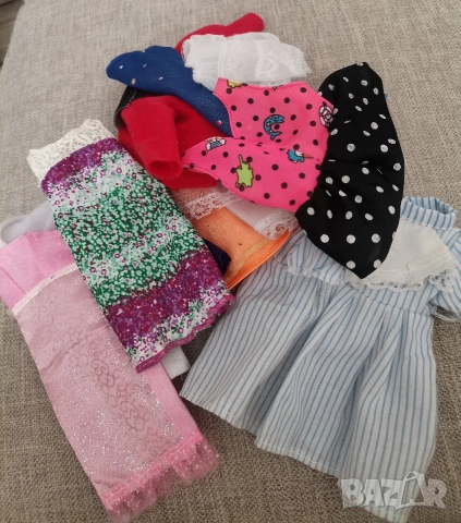 ВСИЧКО заедно 20 Евро! Лот 7 кукли Барби, Дефа Луци, MF с дрехи – ниска цена!, снимка 6 - Кукли - 54099951