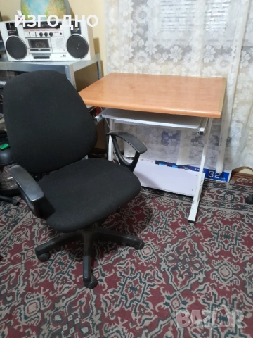 50€ БЮРО И ПОДАРЪК СТОЛ, снимка 3 - Бюра - 54565656