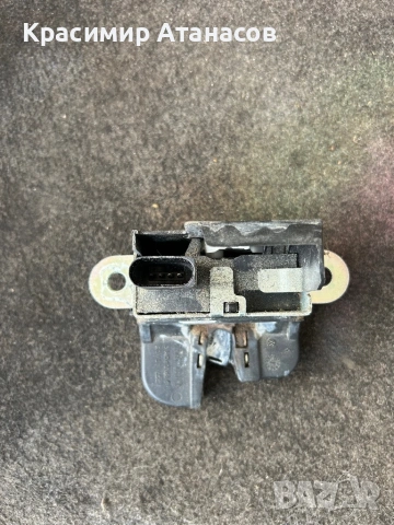 5K0827505A. Брава заден капак за Vw голф 6. Хечбек. 2008-2012г