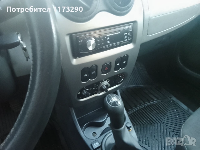 Дачия Сандеро  газ/бензин 1.4 75 кс , снимка 14 - Автомобили и джипове - 55081669