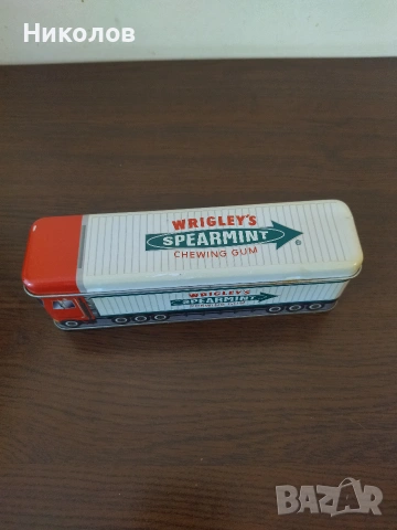 Продавам метална кутия от дъвки Wrigley's Spearmint 