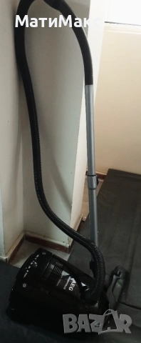 Прахосмукачка AEG 1500W, снимка 2 - Прахосмукачки - 55131293