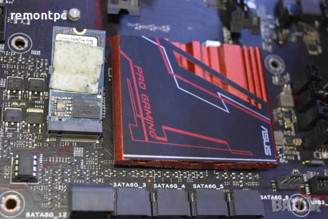 Дънна платка ASUS B150 PRO GAMING, снимка 5 - Дънни платки - 54354393