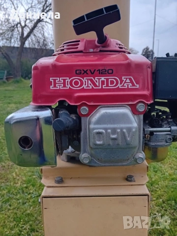 Дробилка за клони бензинова