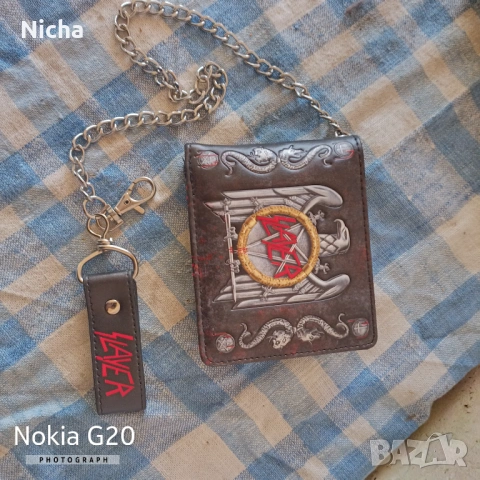 Мъжки кожен портфейл.