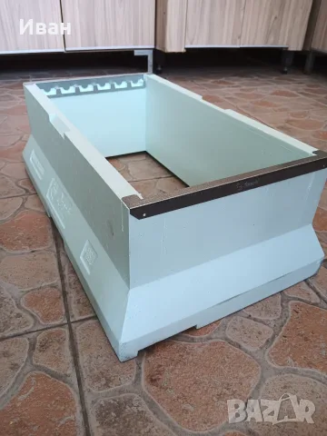 Продавам 6-рамкови полистиролни нуклеуси Quarti (стиропорени) , снимка 4 - За пчели - 55317559