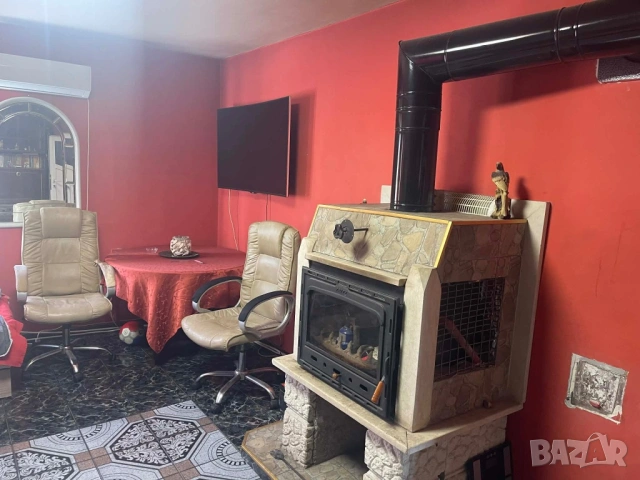 Къща на 2-етажа в кв. Кулата , снимка 13 - Къщи - 54006475