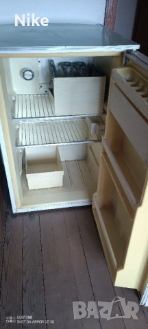 Малък хладилник Мраз, снимка 2 - Хладилници - 54177403