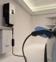 Deye Smart зарядна станция, 32A, 7kw(монофазно)/22kw(трифазно), снимка 2