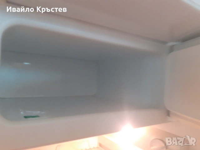 Продавам хладилник с камера , снимка 3 - Хладилници - 54298001