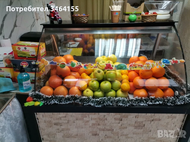 Хладилна витрина на колелца