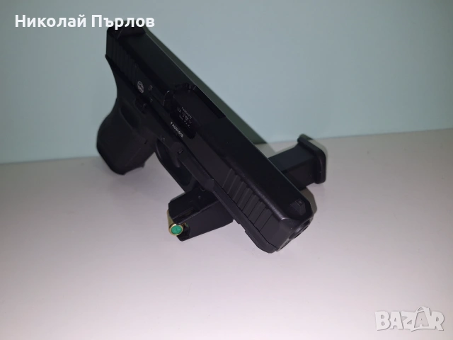 Газов пистолет Umarex Glock 17 Gen5 BLK 9mm P.A.K 17R, снимка 2 - Газово оръжие - 54303589