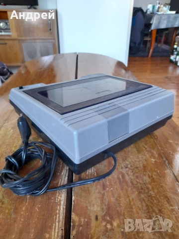 Стар Видеокасетофон Utopia, снимка 5 - Антикварни и старинни предмети - 54368675