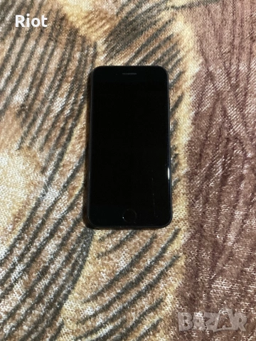 Продавам iPhone SE 2020, снимка 2 - Apple iPhone - 54511753