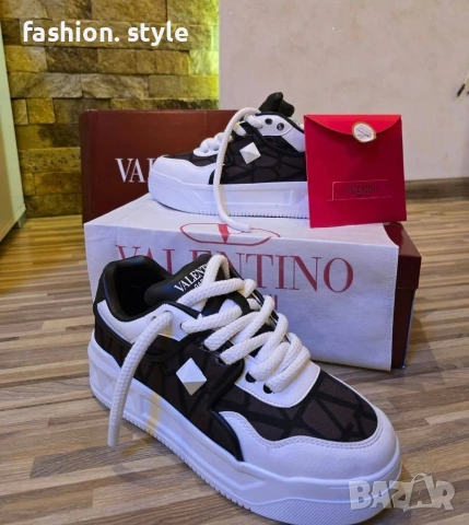 Нови унисекс кецове Valentino , снимка 4 - Кецове - 54942764