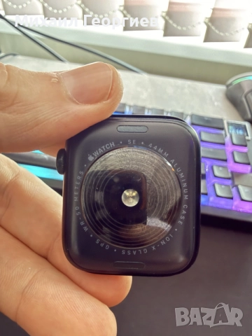 Apple Watch SE 2 , снимка 7 - Смарт часовници - 55666074