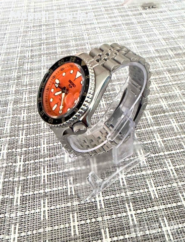 Seiko 5 Sports ‘Mikan Orange’ GMT SSK005K1, снимка 2 - Мъжки - 55137408