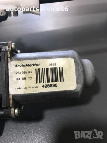 Стъклоповдигач с мотор за предна дясна врата за Nissan Almera Tino (02-2007), снимка 2 - Части - 54330325