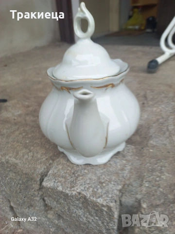 СТАР БЪЛГАРСКИ ПОРЦЕЛАНОВ ЧАЙНИК , снимка 6 - Антикварни и старинни предмети - 54025425