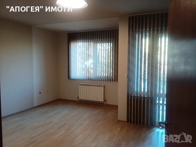 ИЗИСКАН, Просторен трети етаж от кооперация, Център гр. Пловдив - 270 кв.м, с възможност за Гараж, снимка 18 - Апартаменти - 54593067