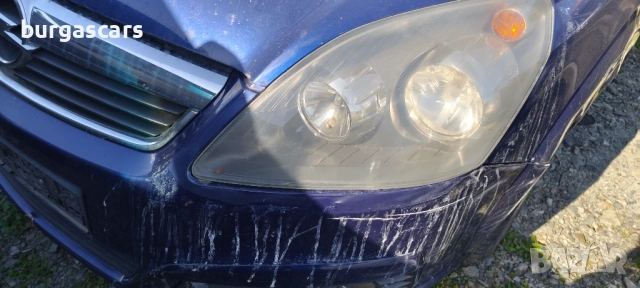 Фар ляв десен Opel Zafira B, снимка 3 - Части - 54156588